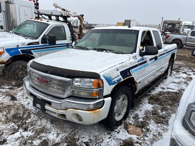 2006 GMC Sierra 1500 SLE 4x4 Extended Cab Pickup