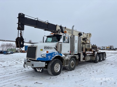 National 1469H 66000 lb Straight Boom on 2007 Western Star 4900SA 10x6 Twin-Steer Sleeper Boom Truck