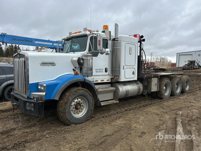 2005 Kenworth T800B 8x6 Sleeper شاحنة ونش
