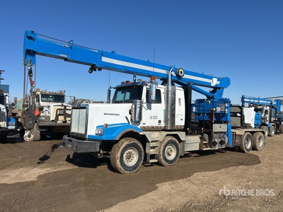 National 1100 30 ton Straight Boom on 2012 Western Star 4900SA 8x4 Twin-Steer Sleeper Camión Grúa
