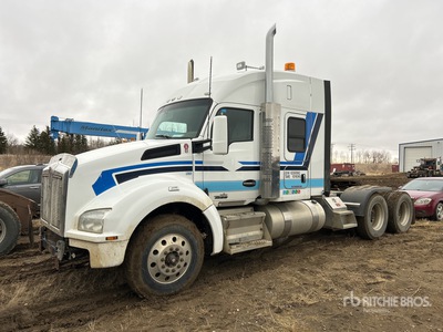 2015 Kenworth T880 6x4 تراكتور شاحنة كابينة النوم (ثنائية المحور)