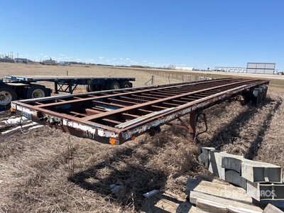 1994 Lode King 51 ft Tri/A Flatbed Trailer