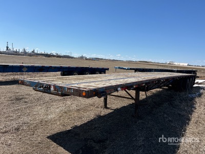 2004 Doepker 53 ft Tri/A Flatbed Trailer