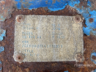 2004 Doepker 53 ft Tri/A Flatbed Trailer