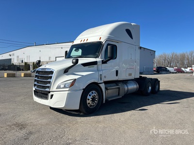 2020 Freightliner Cascadia 126 6x4 T/A Sleeper Truck Tractor