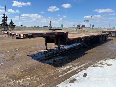 2007 Manac 53 ft Tri/A Przyczepa z pokładem schodkowym