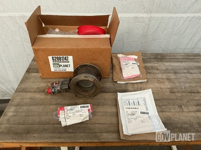 (1) Actuator, (6) Abrasive Wheels, (1) Screwdriver & (1) Package of Metal Blades