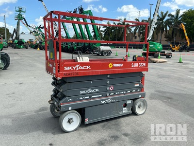 2017 Skyjack SJIII 3226 Electric Scissor Lift