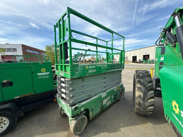 2015 Genie GS-3232 Electric Scissor Lift (Inoperable)