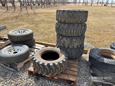 Quantity of (5) Honour 12-16.5 Skid Steer Tires - Fits Bobcat S250