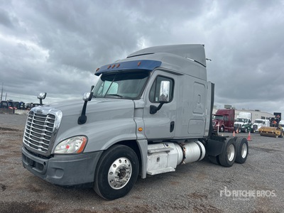 2015 Freightliner Cascadia 125 6x2 T/A Sleeper Truck Tractor