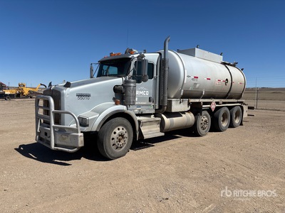 2011 Kenworth T800 8x4 Camión-cisterna