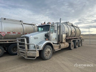 2013 Kenworth T800 T/A Dagcabine Trekker