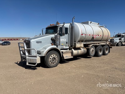 2013 Kenworth T800 Camión-cisterna