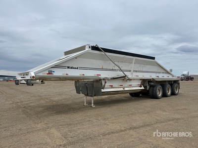 2016 Midland TC3000X 43 ft Tri/A End Dump Trailer
