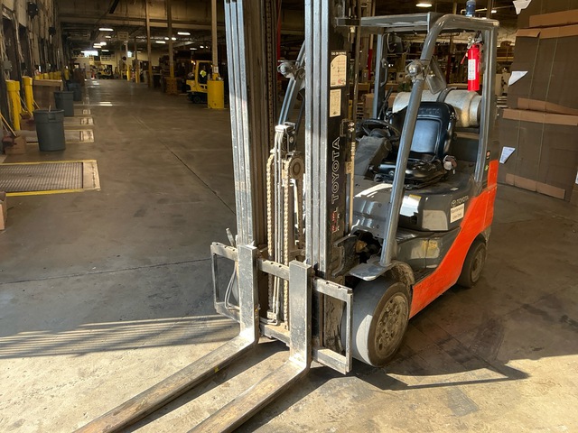 2020 Toyota 8FGCU30 3150 lb Forklift 2020 Toyota 8FGCU30 3150 lb Forklift