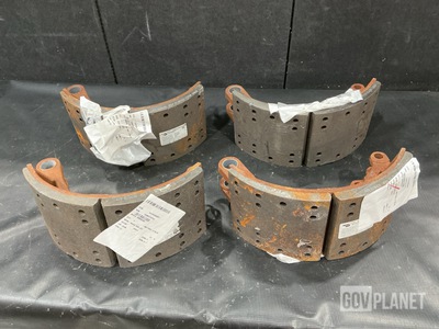 (4) Bendix 810522N Brake Shoe Sets
