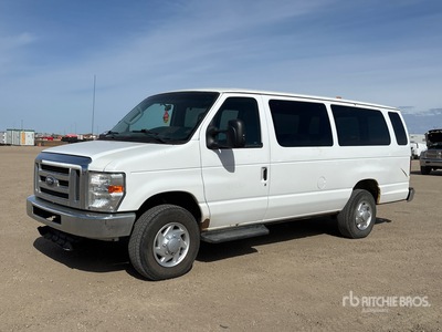 2010 Ford E-350 Super Duty 8 Passenger Van