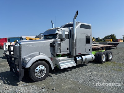2024 Kenworth W900 6x4 Ciągnik siodłowy T/A z kabiną sypialną (Inoperable)