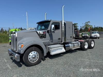 2025 Kenworth W990 6x4 Tracteur Routier Couchette