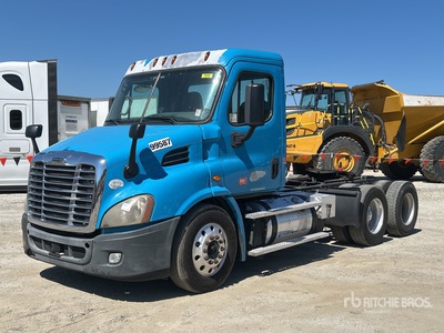 2016 Freightliner Cascadia 113 6x4 Cabeza Tractora Cabina Corta