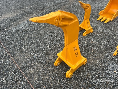 2026 GIYI Mini Excavator Ripper - Fits Cat 307 (Unused)