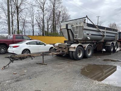 2019 Arne's 24 ft 6 in Quad/A Turntable End Dump Trailer