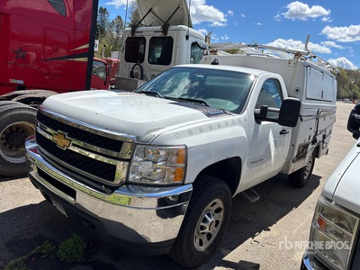 2012 Chevrolet 3500 4x4 Utility Truck (Inoperable)