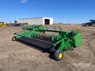 2015 John Deere 615P 15 ft Moissonneuse-batteuse Pickup Header