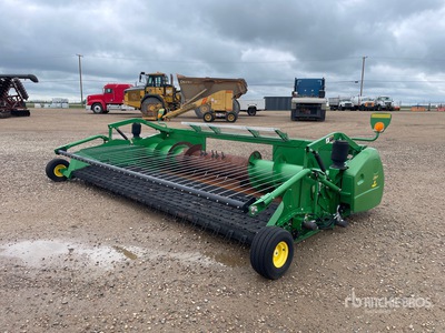 2014 John Deere 615P 15 ft Combine Pickup Header