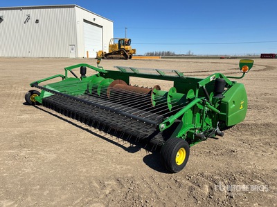 2014 John Deere 615P 15 ft Combine Pickup Header