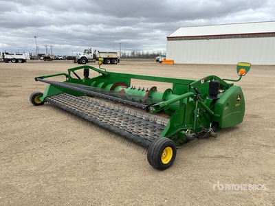 2012 John Deere 615P 15 ft Przystawka do kombajnu