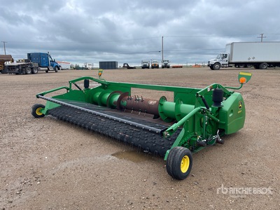 2011 John Deere 615P 15 ft Combine Pickup Header