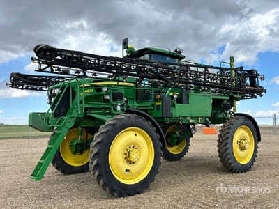 2010 John Deere 4830 100 ft 4x4 High Clearance Pulverizador Autopropulsado