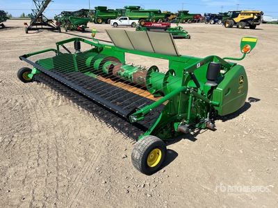 2018 John Deere 615P 15 ft Przystawka do kombajnu