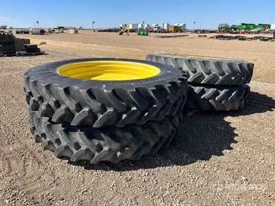 Quantity of (4) Firestone IF 380/105R50 Neumáticos - Fits John Deere R4045