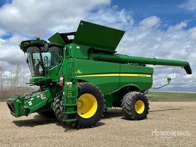 2020 John Deere S780 Combine Harvester