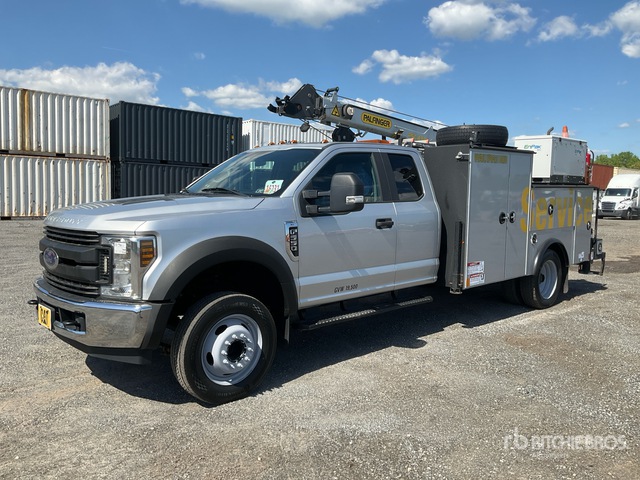 2019 Ford F-550 4x2 Extended Cab Service Truck
