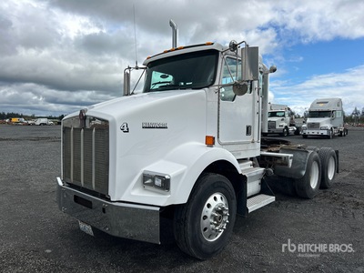 2001 Kenworth T800 6x4 T/A Day Cab Truck Tractor