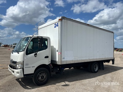 2016 Hino 195 4x2 Van Truck