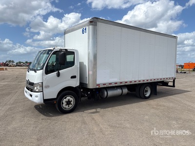 2019 Hino 195 Furgoneta caja cerrada