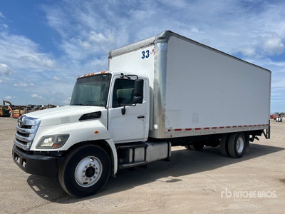 2014 Hino 268 4x2 Van Truck