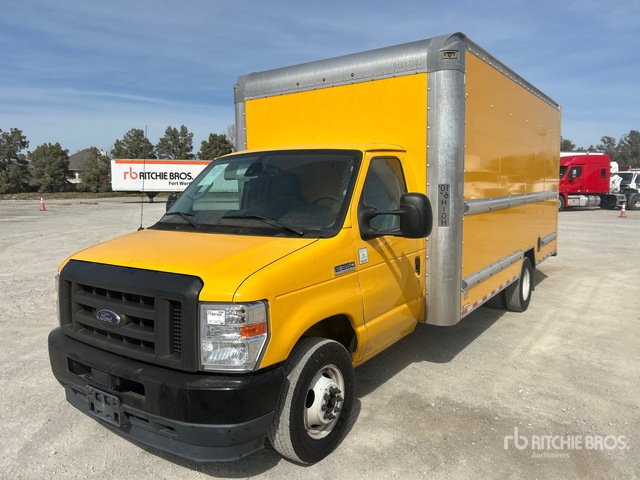2021 Ford E-350 4x2 Van Truck