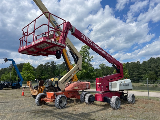 2016 MEC 60-J 4WD Hybrid Articulating Boom Lift 2016 MEC 60-J 4WD Hybrid Articulating Boom Lift