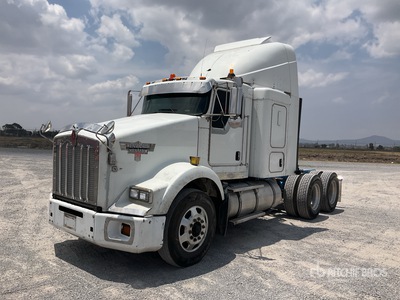 2015 Kenworth T800 6x4 Tractocamion con Dormitorio / T/A Sleeper Truck Tractor