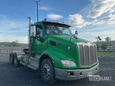 2019 Peterbilt 579 6x4 T/A Day Cab Truck Tractor