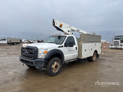 2014 Versalift TEL29N 29 ft on 2014 Ford F-550 XL 4x2 Camión con Canastilla