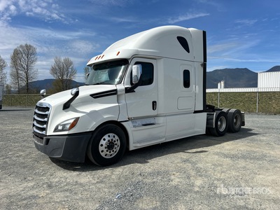 2020 Freightliner Cascadia 6x4 T/A Sleeper Truck Tractor