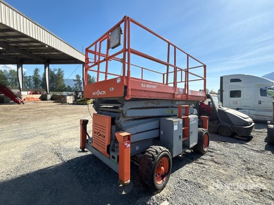 Skyjack SJ8841 RT 4x4 Diesel Scissor Lift