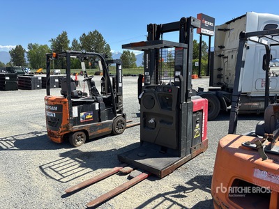 Raymond 560-0PC30TT 3000 lb Recogedor de pedidos (Inoperable)